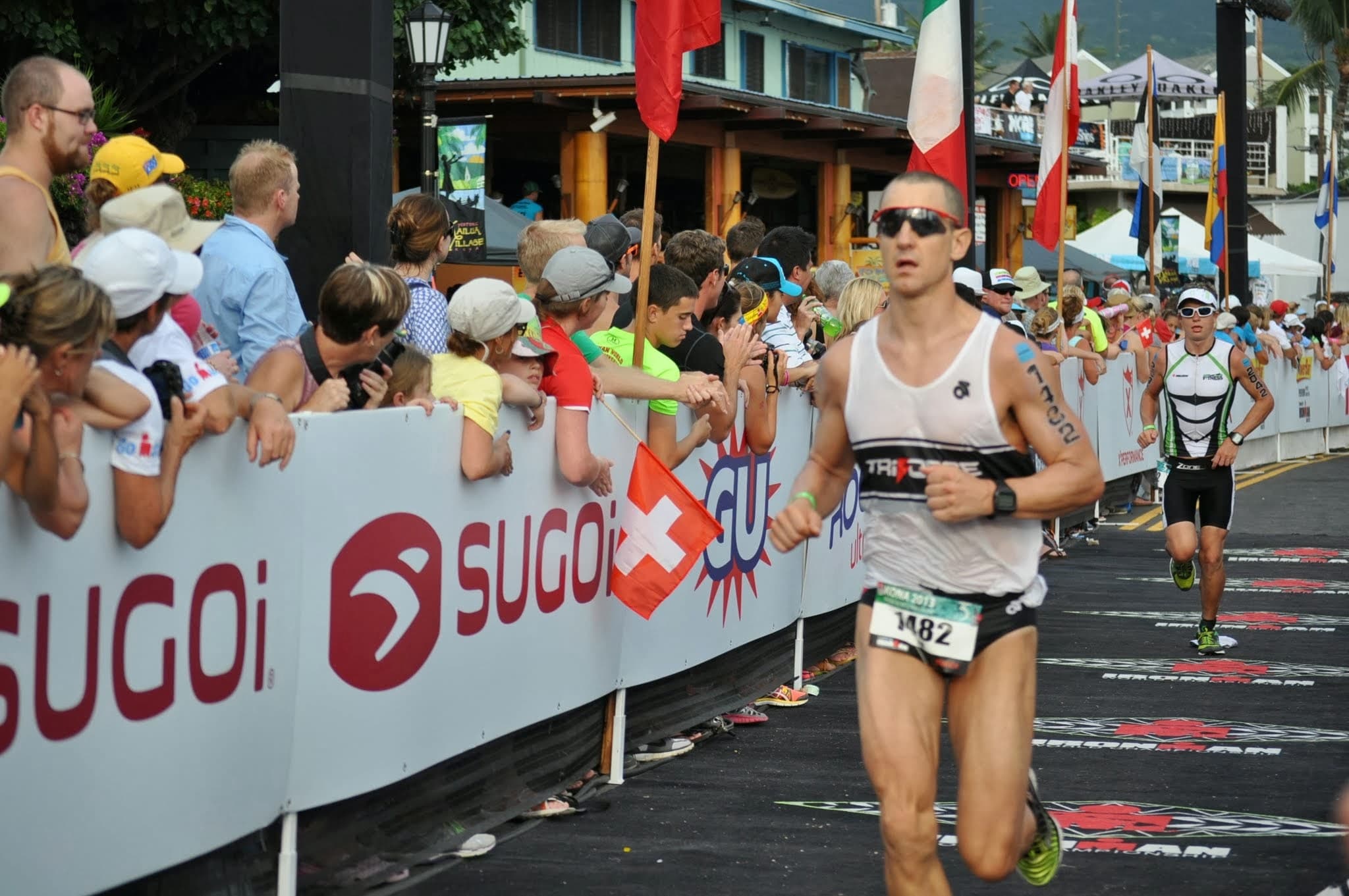 Running down the Alii Drive finishing chute in Kona